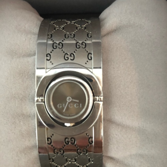Gucci watch *brand new* - Picture 3 of 3